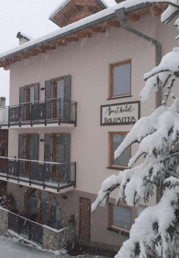 Aparthotel Dolomites Living&Relax Commezzadura Eksteriør bilde