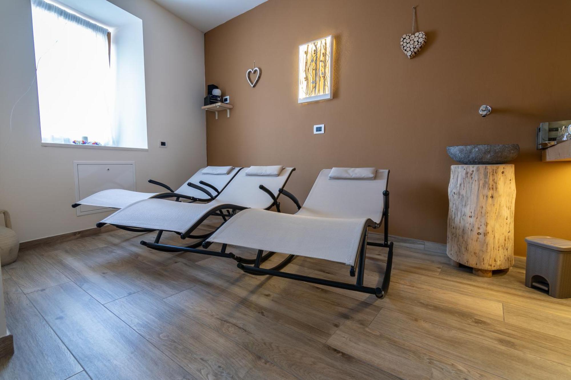 Aparthotel Dolomites Living&Relax Commezzadura Eksteriør bilde
