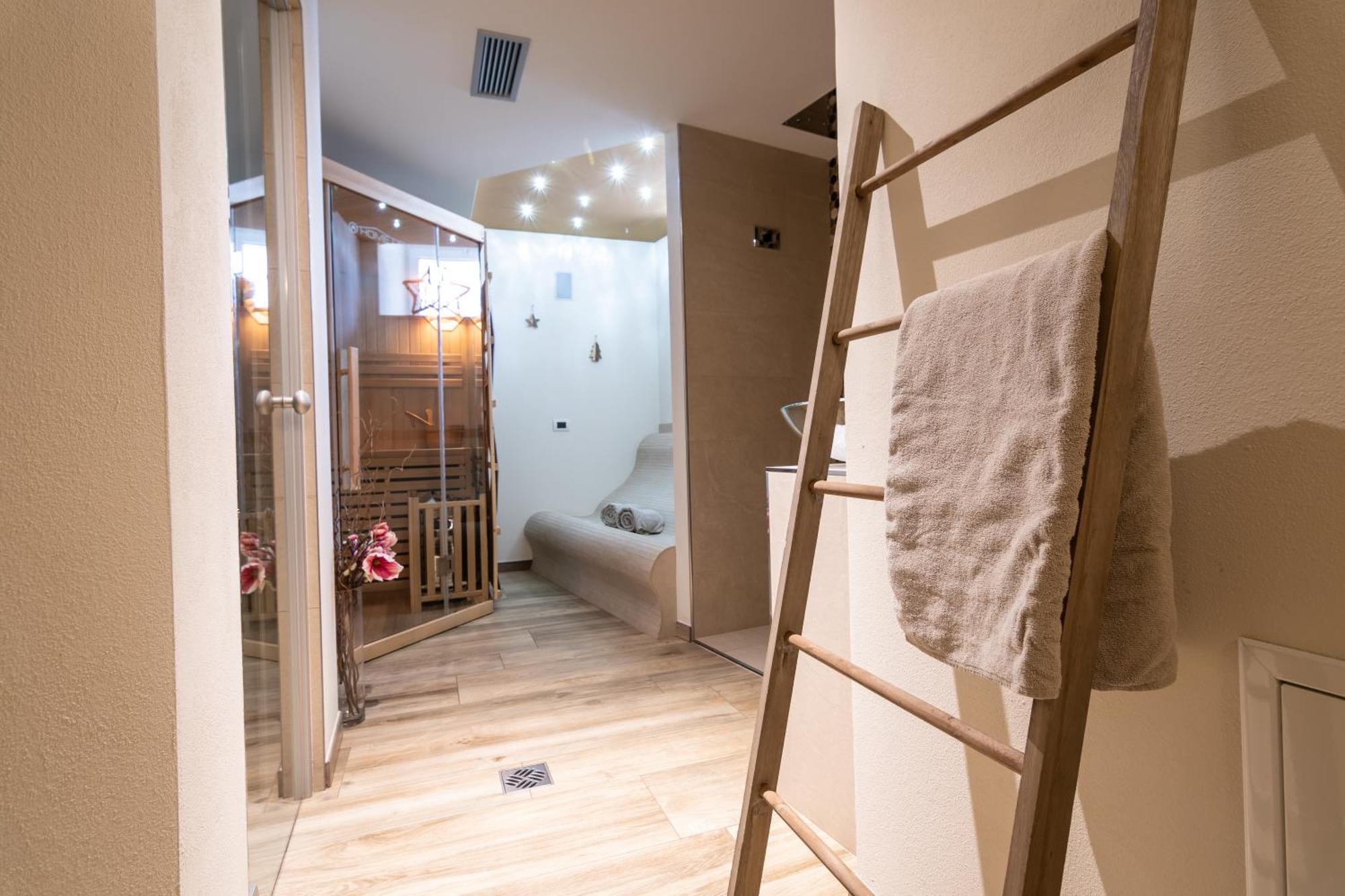 Aparthotel Dolomites Living&Relax Commezzadura Eksteriør bilde