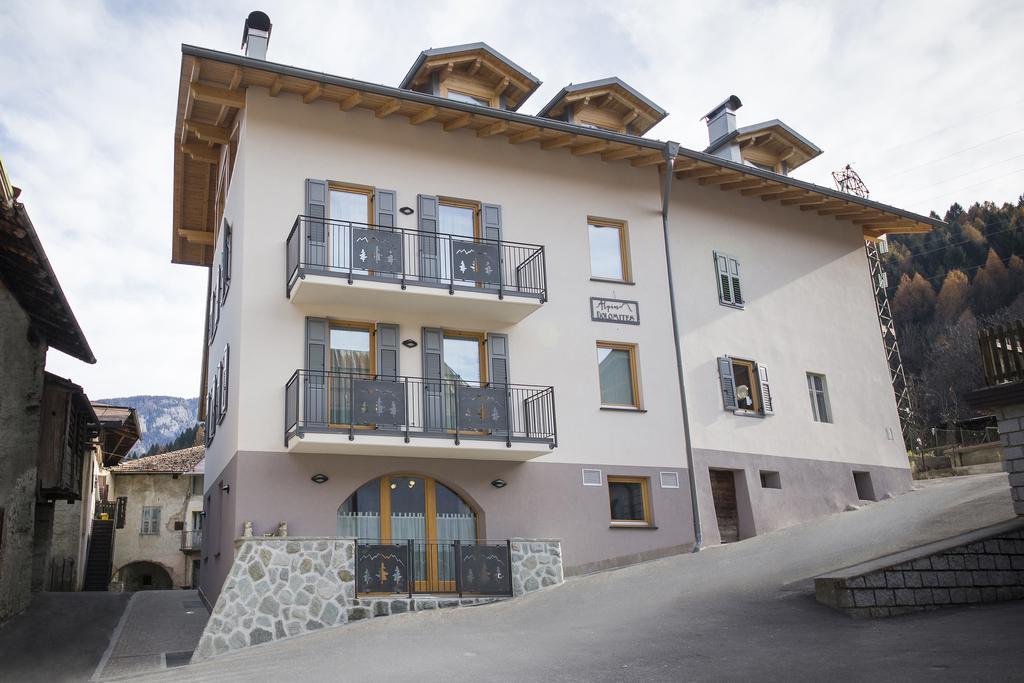 Aparthotel Dolomites Living&Relax Commezzadura Eksteriør bilde