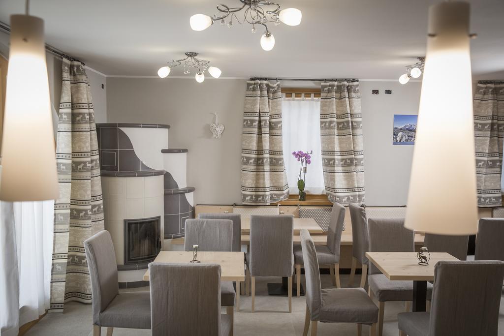 Aparthotel Dolomites Living&Relax Commezzadura Eksteriør bilde