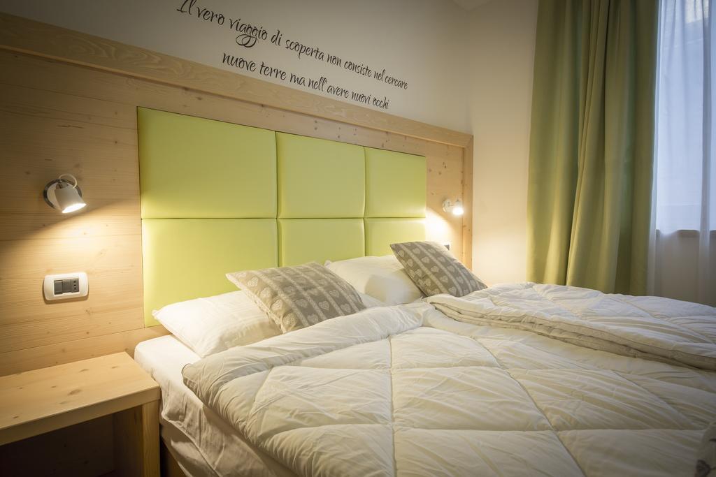 Aparthotel Dolomites Living&Relax Commezzadura Rom bilde