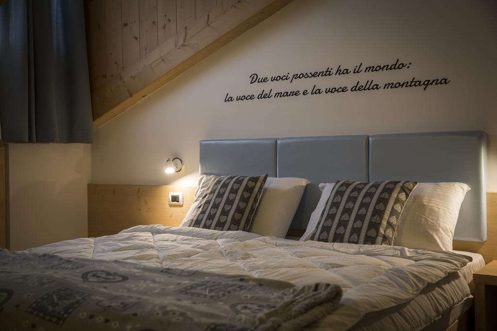 Aparthotel Dolomites Living&Relax Commezzadura Eksteriør bilde