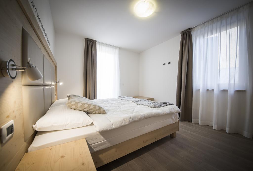 Aparthotel Dolomites Living&Relax Commezzadura Eksteriør bilde