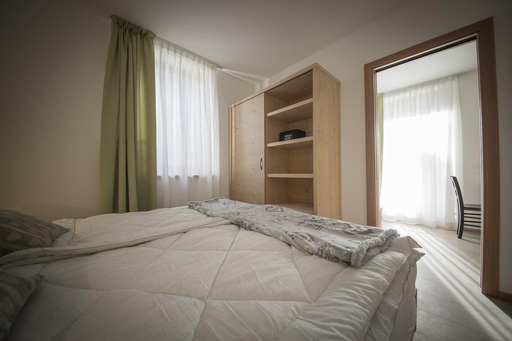 Aparthotel Dolomites Living&Relax Commezzadura Eksteriør bilde