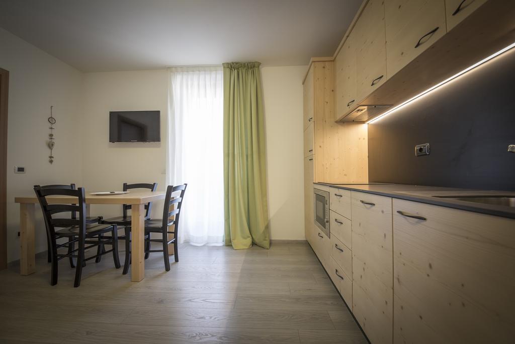 Aparthotel Dolomites Living&Relax Commezzadura Eksteriør bilde