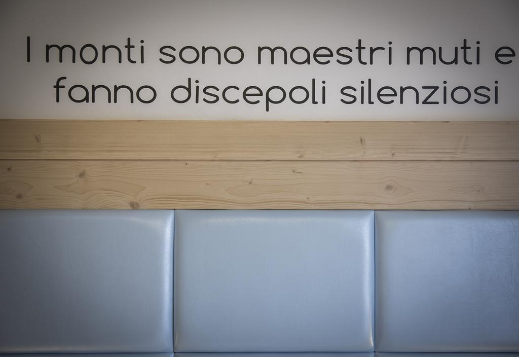 Aparthotel Dolomites Living&Relax Commezzadura Rom bilde